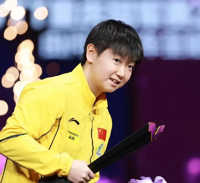 孙颖莎与队友完成WTT美国大满贯赛事顺利返回国内