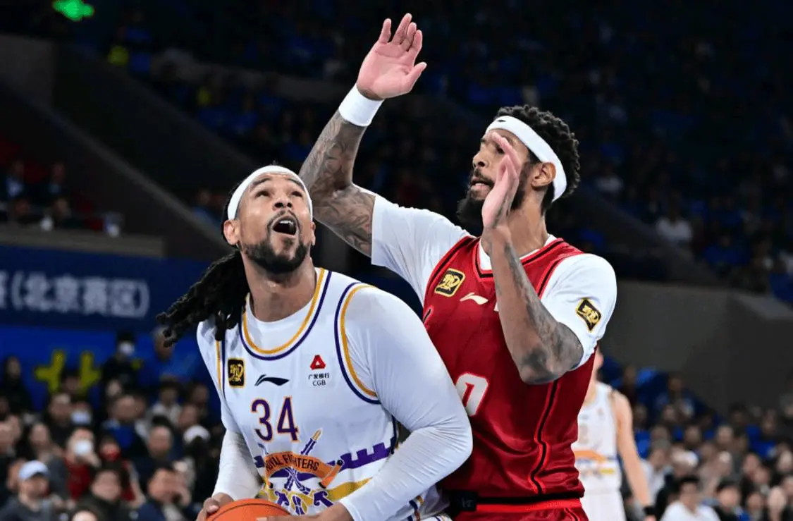 北控男篮爆冷击败北京首钢 CBA常规赛上演同城德比逆转