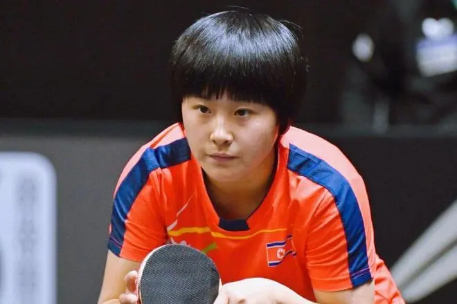 朴秀景在比赛中与世界排名第十的大藤沙月展开激烈对决