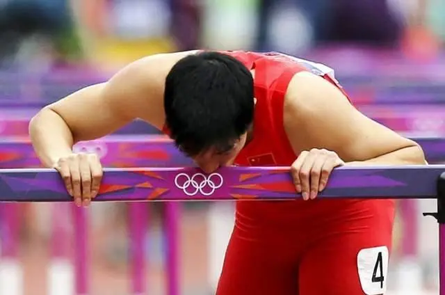 刘翔未现身训练基地探望师父师弟 徐卓一称未曾见面也无联系方式